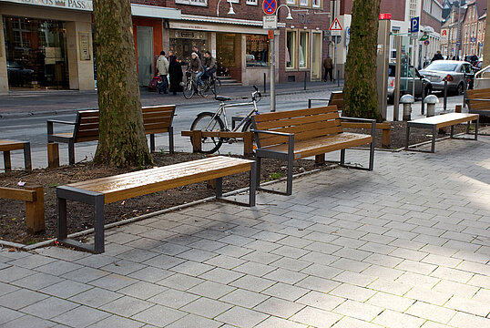 Hockerbank Cubo mit Holzauflage