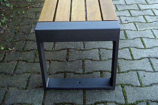 Hockerbank Cubo mit Holzauflage
