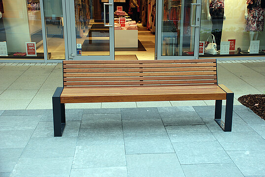 Sitzbank Scape III mit Holzauflage