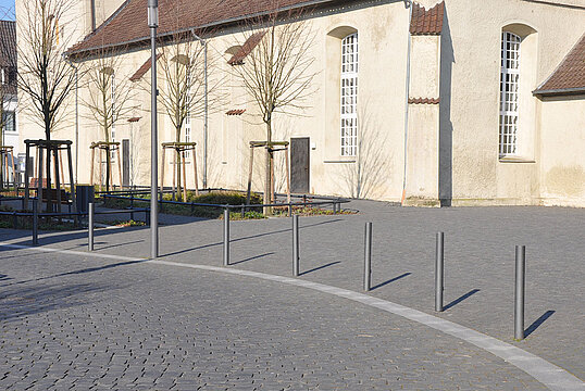 Kirchplatz, Rahden - Stahlpoller Kiel
