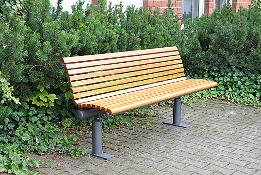 Sitzbank Essen mit Holzauflage
