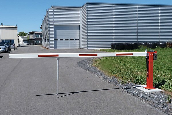 Schlagbaum rot/weiß zum Aufdübeln