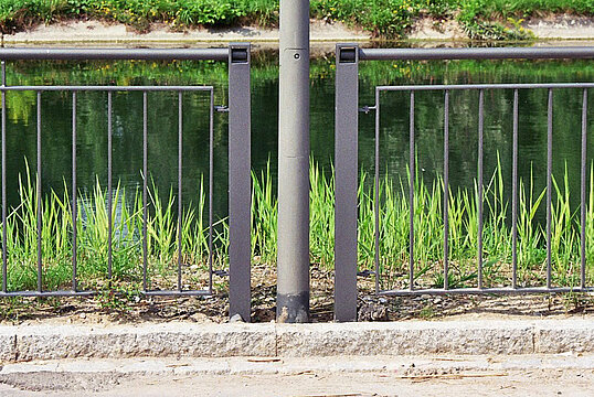 Guardrail with infill Scape