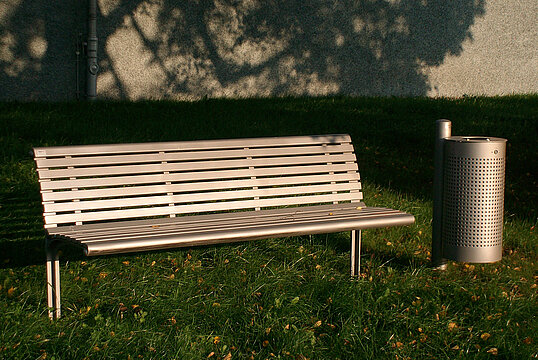 Seat Taragona ST with steel seat base