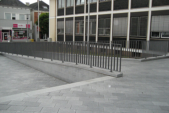 Guardrail with infill Mainz