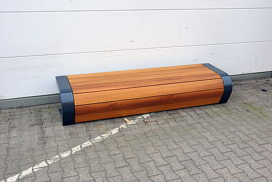 Hockerbank Beluga mit Holzauflage