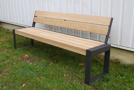Sitzbank Espo mit Holzauflage