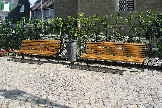 Sitzbank Taragona mit Holzauflage