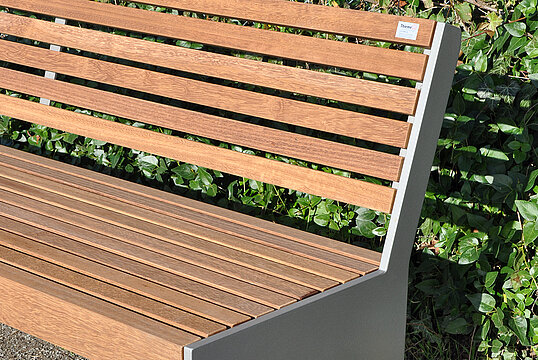 Sitzbank Göteborg mit Holzauflage