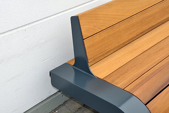 Sitzbank Beluga mit Holzauflage