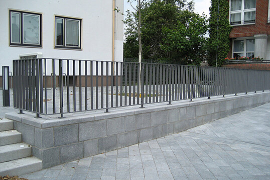 Guardrail with infill Mainz
