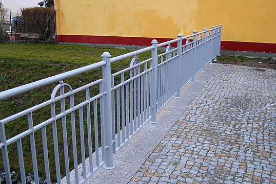 Guardrail with infill Bayern
