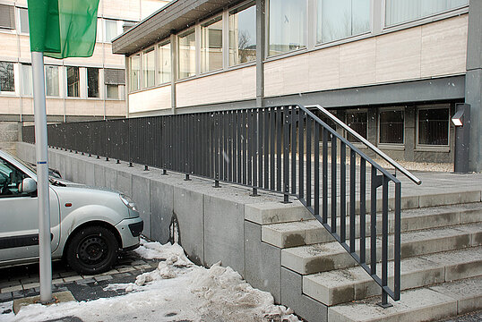 Guardrail with infill Mainz