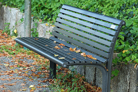 Seat Taragona ST with steel seat base