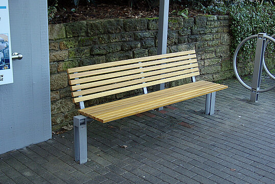 Sitzbank Scape I mit Holzauflage