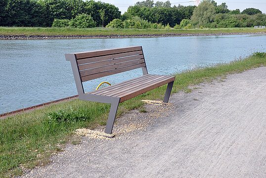 Sitzbank Henne SL mit Holzauflage