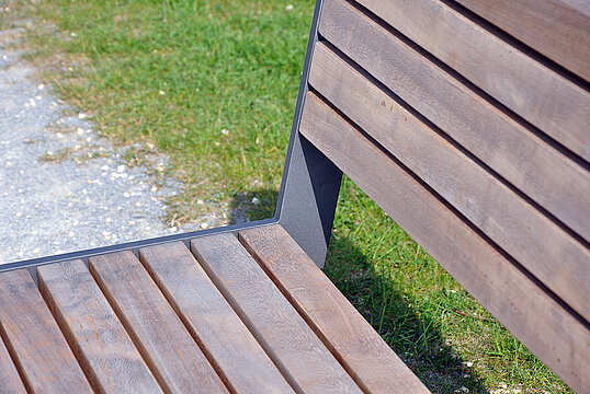 Sitzbank Henne SL mit Holzauflage
