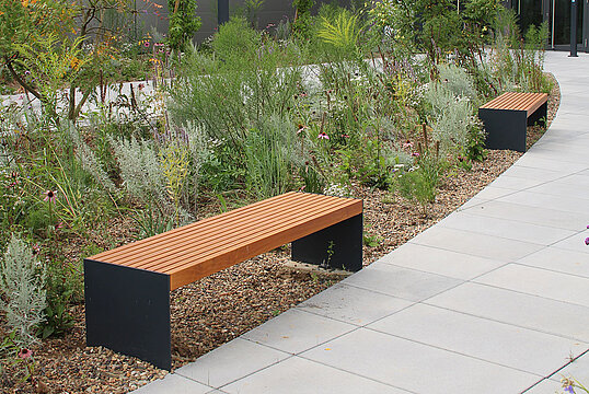 Banquette Kalmar avec assise en bois