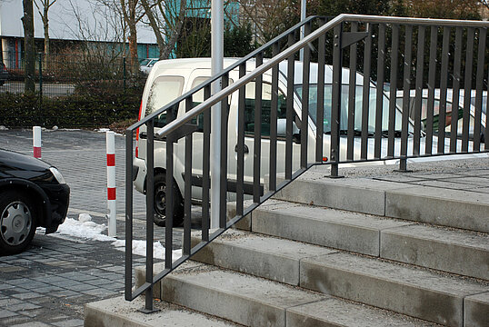 Guardrail with infill Mainz
