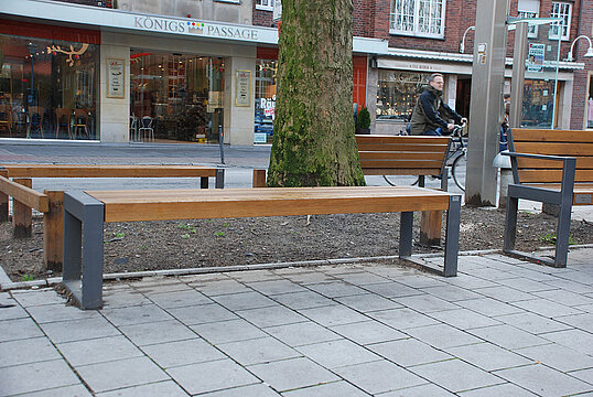 Hockerbank Cubo mit Holzauflage