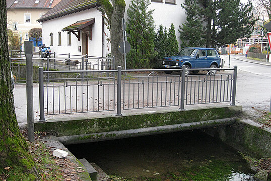 Guardrail with infill Bayern