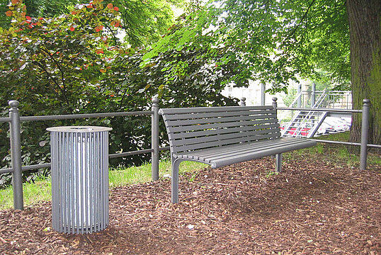Seat Taragona ST with steel seat base